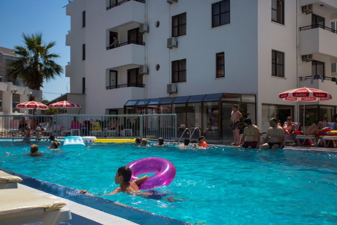 Tuntas Suites Altinkum Didim Exterior foto